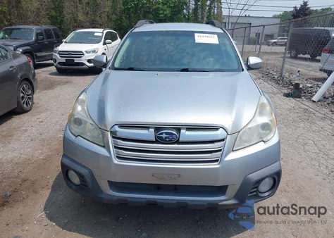 2013 Subaru Outback 2.5I Premium z USA, uszkodzony, nr VIN 4S4BRCCC9D3236717
